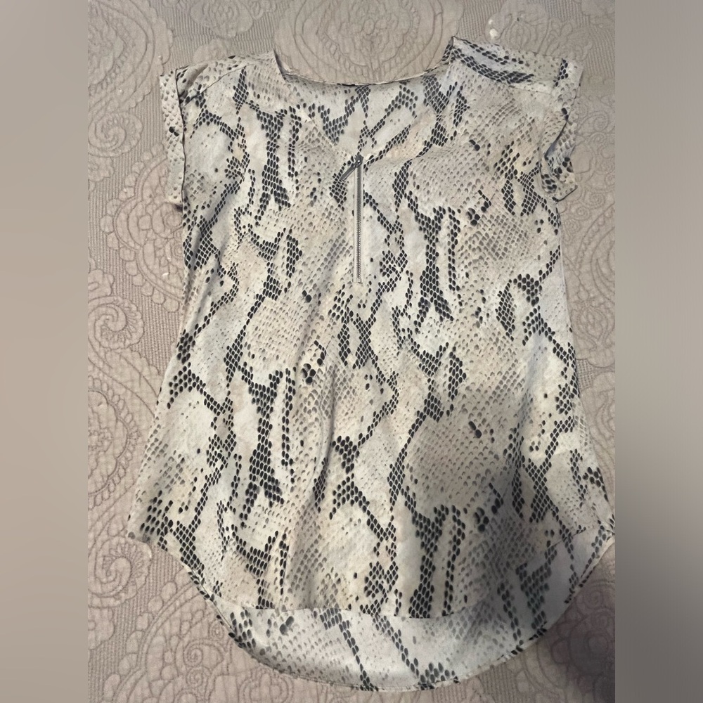 Express snake print blouse size xs